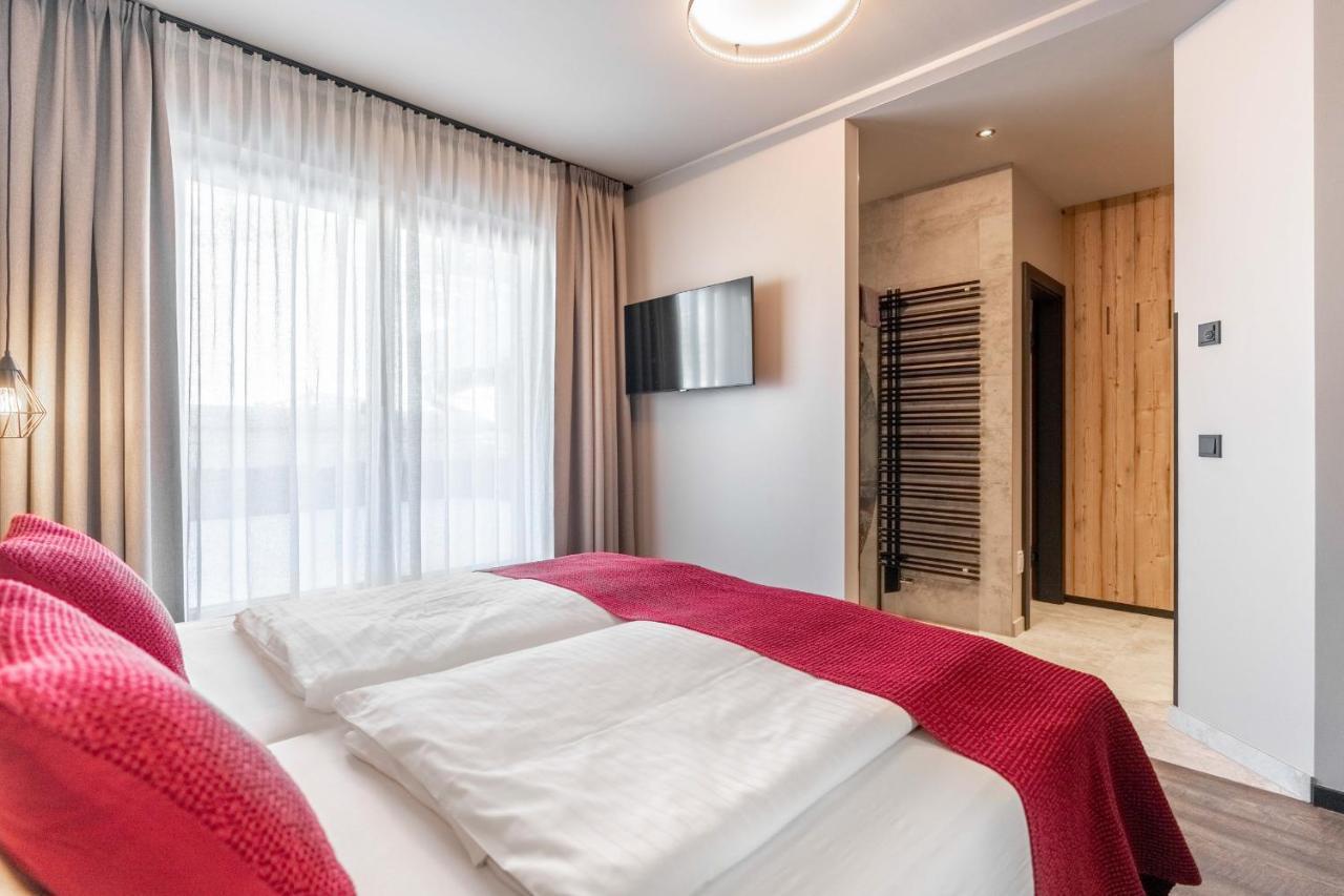 Hotel Astrid - Inklusive Kostenfreier Jokercard 萨尔巴赫 外观 照片
