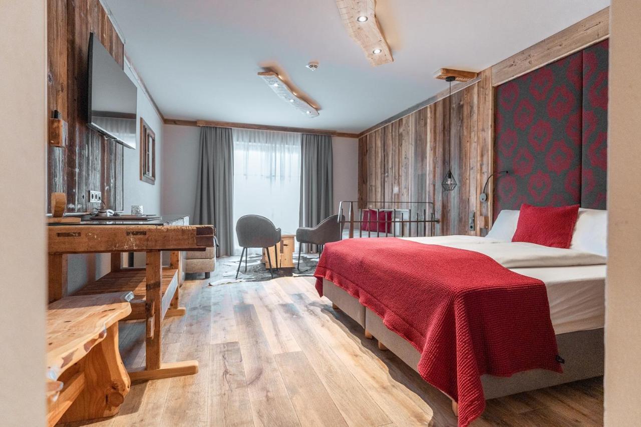 Hotel Astrid - Inklusive Kostenfreier Jokercard 萨尔巴赫 外观 照片