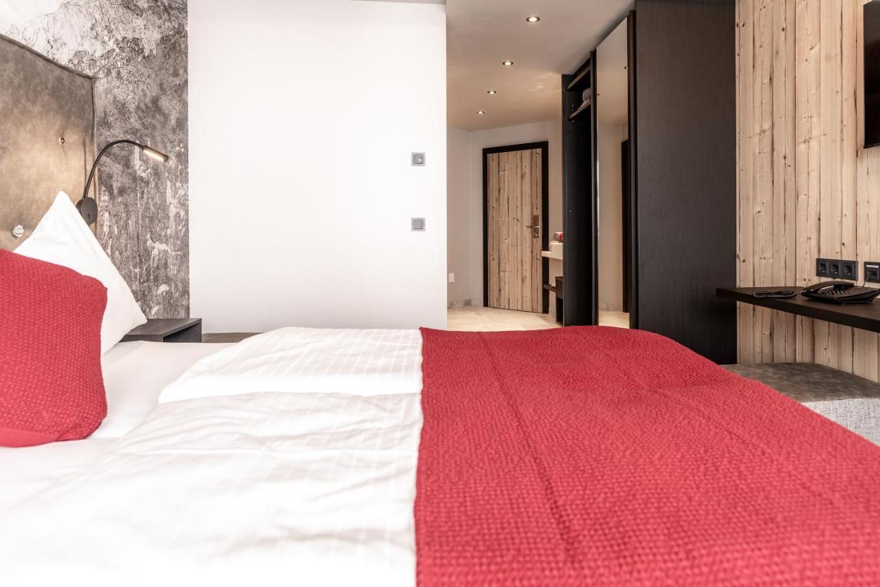 Hotel Astrid - Inklusive Kostenfreier Jokercard 萨尔巴赫 外观 照片