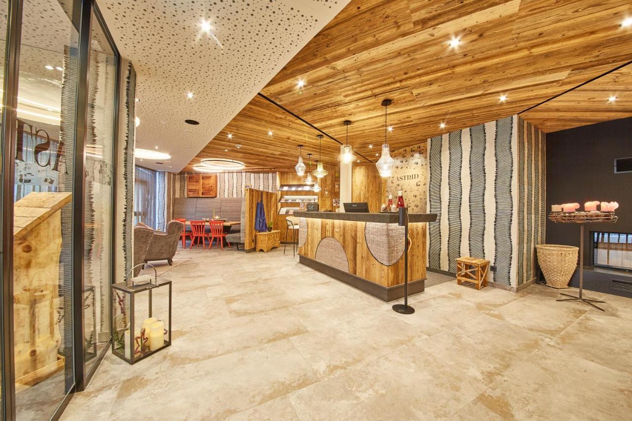 Hotel Astrid - Inklusive Kostenfreier Jokercard 萨尔巴赫 外观 照片